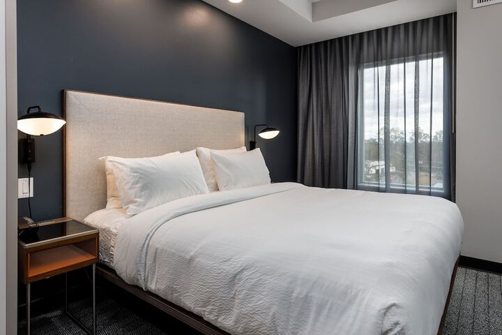 Courtyard by Marriott Pensacola I-10 West