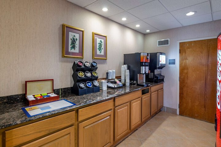 Best Western Plus Inn at Hunt Ridge