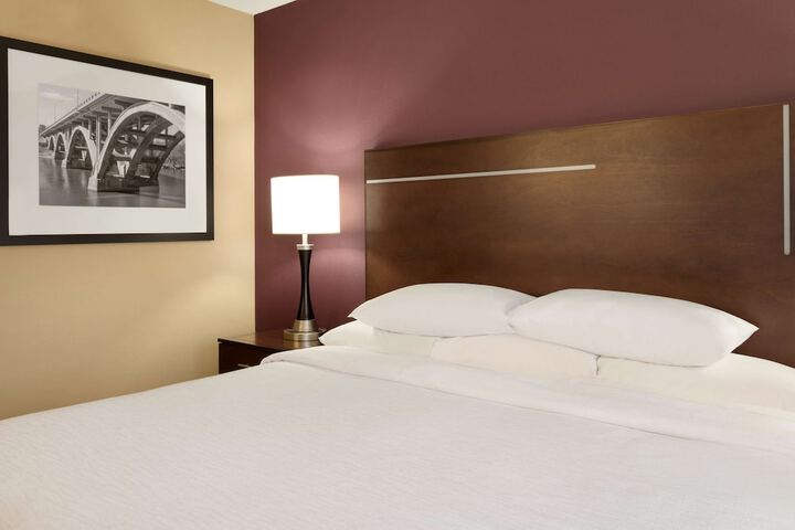 Embassy Suites Hotel Des Moines Downtown