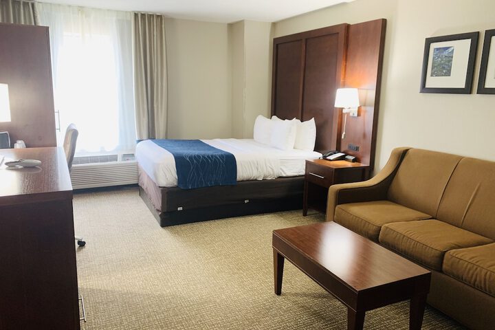 Room 43 of 57