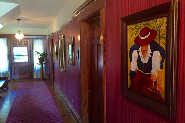 Champaign Garden Inn