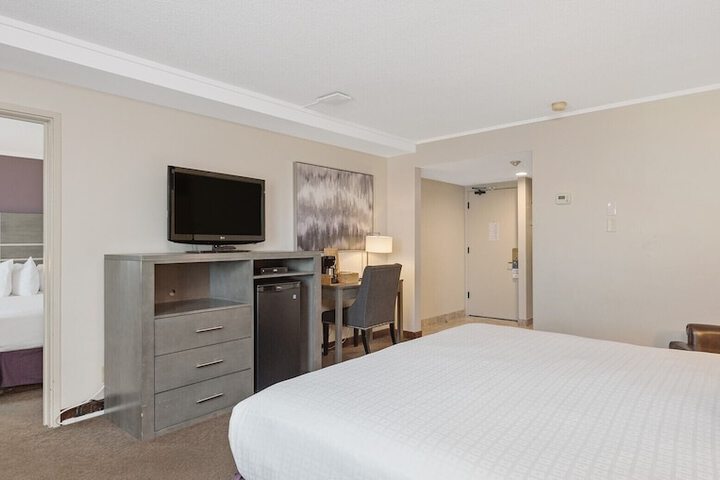 Room 18 of 39