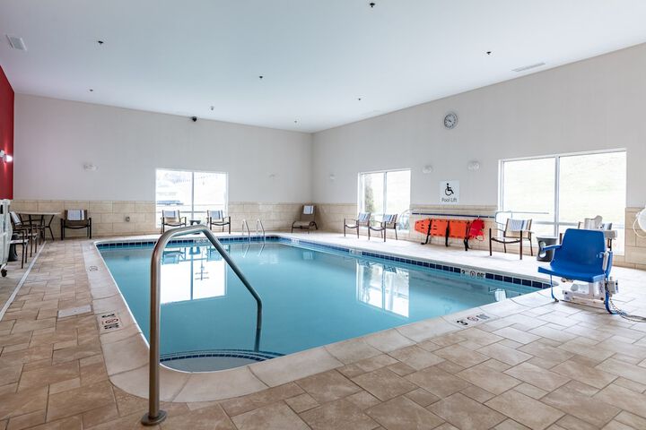 Pool 11 of 82