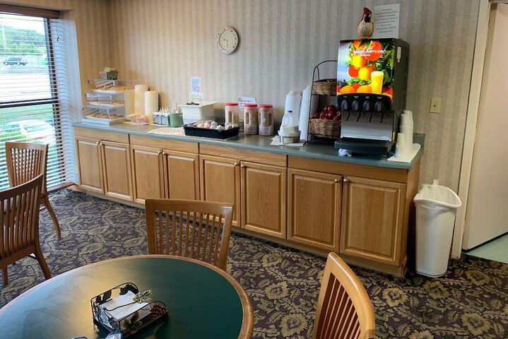 Breakfast/Coffee Service 13 of 13