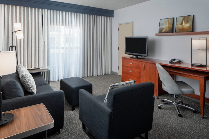 Room 12 of 47