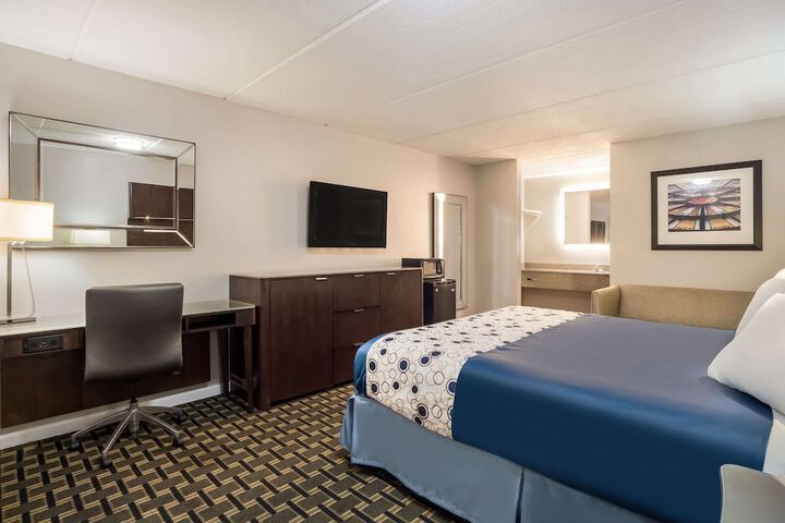 Rodeway Inn Greenwood