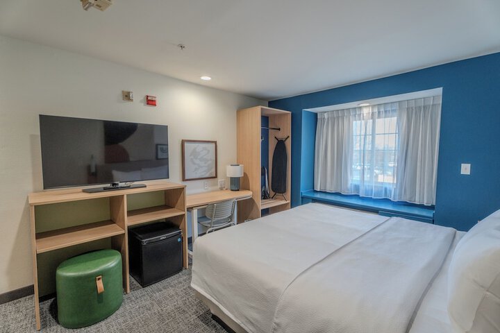 Room 12 of 20