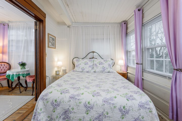 Room 21 of 63