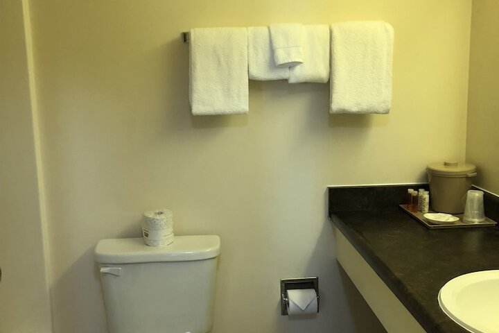 Room 11 of 23