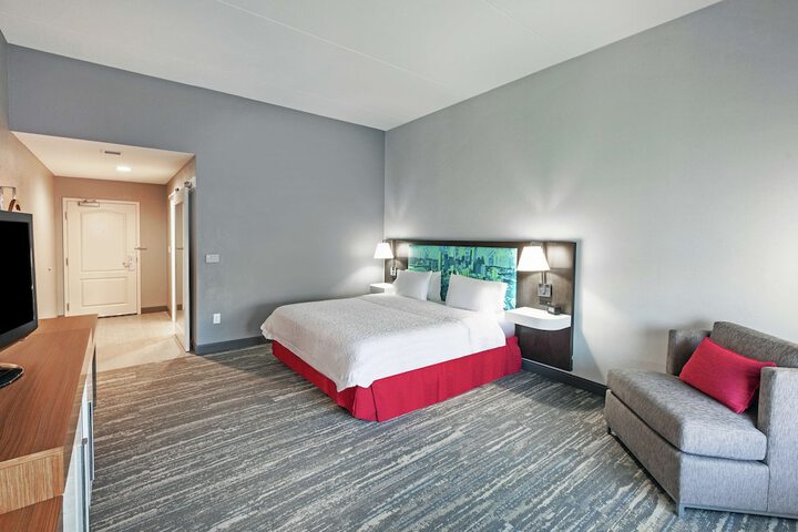 Room 11 of 26