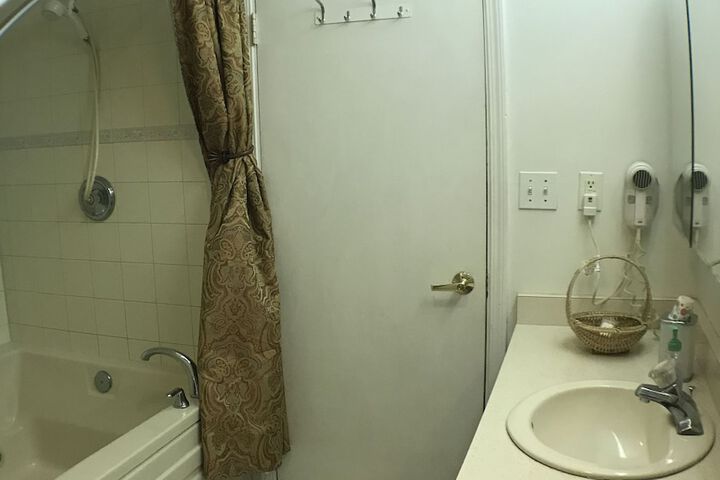 Room 40 of 68