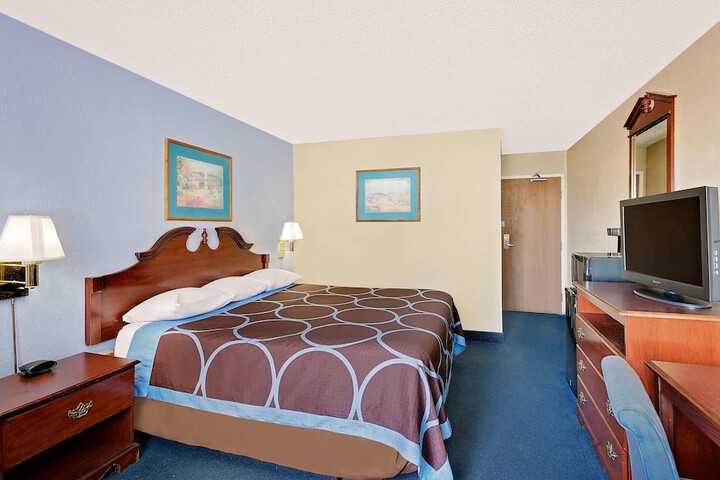 Room 19 of 31