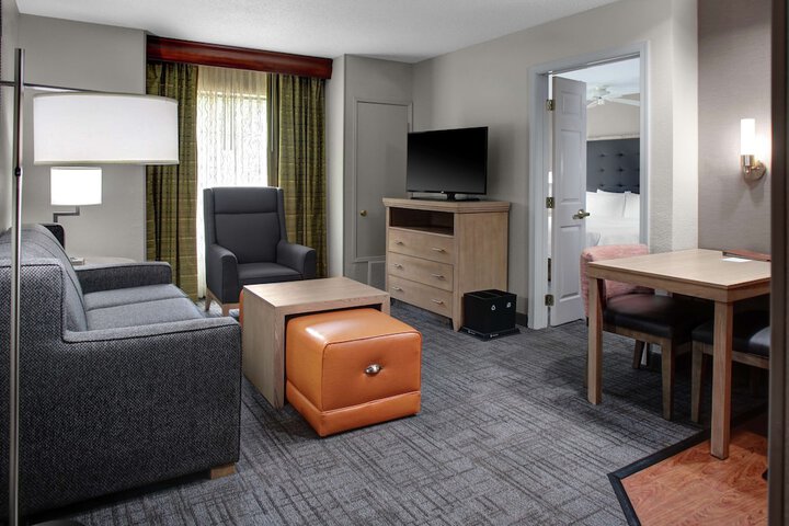 Room 14 of 24