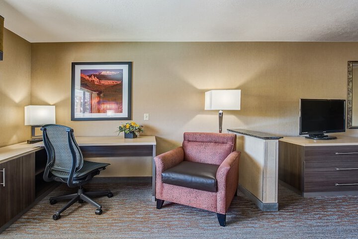 Room 60 of 78