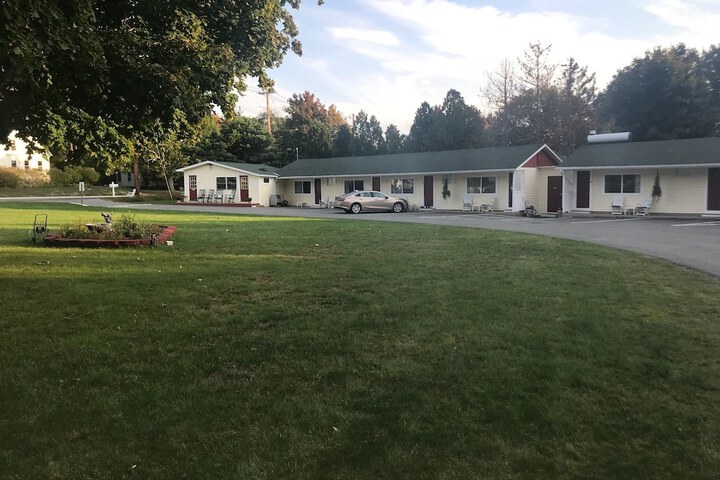 Property Grounds 42 of 42