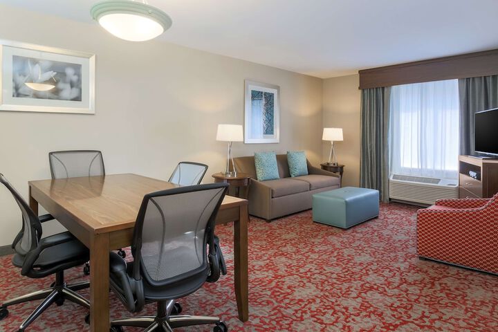 Room 25 of 41