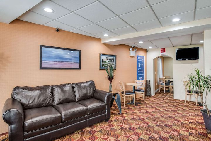 Hotel Interior 11 of 49