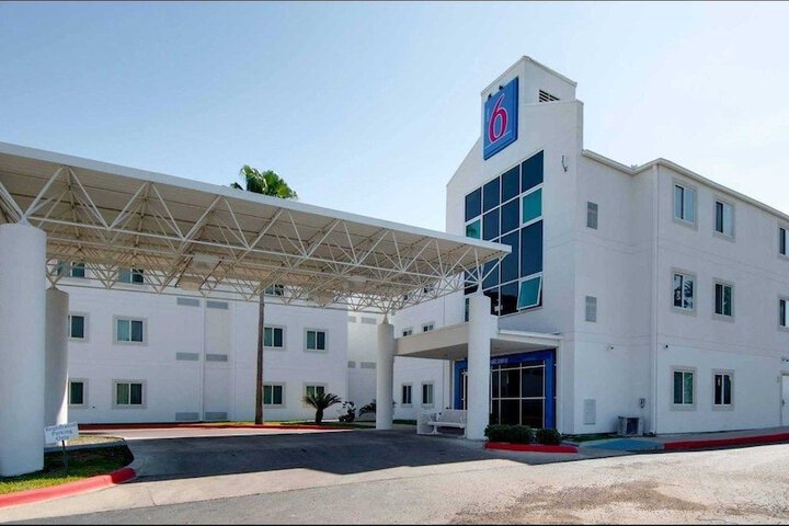 Hotel 3 of 39