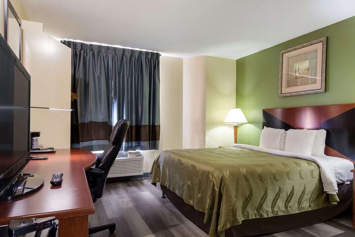 Room 29 of 59