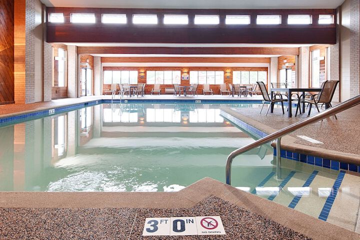 Pool 7 of 82