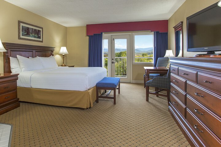 Music Road Resort Hotel and Inn