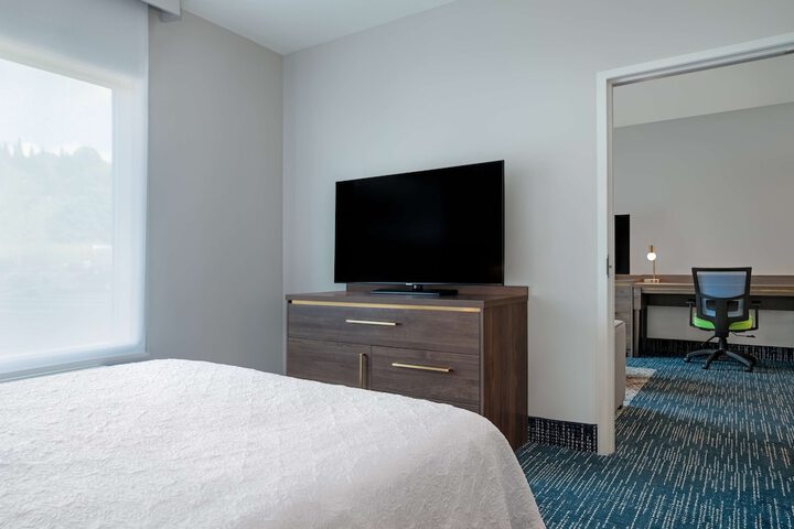 Room 18 of 43