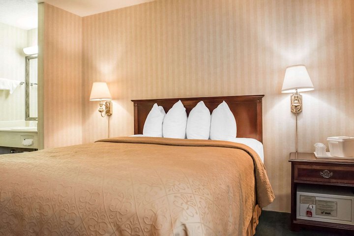 Room 5 of 21