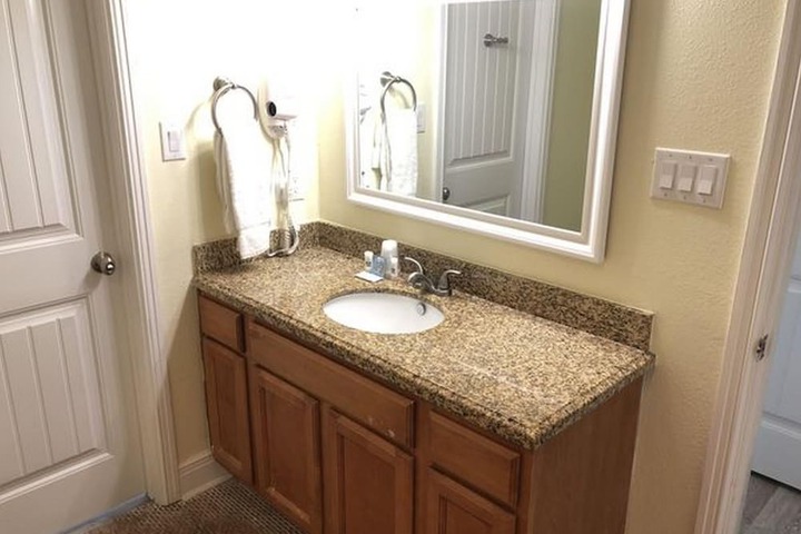 Beachgate CondoSuites and Oceanfront Resort