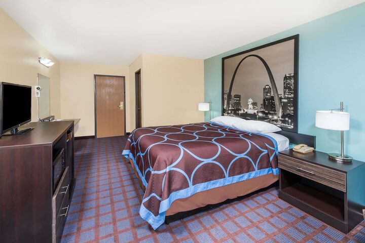 Super 8 by Wyndham Okawville