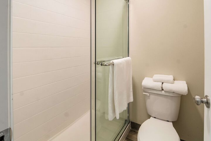 Room 5 of 21