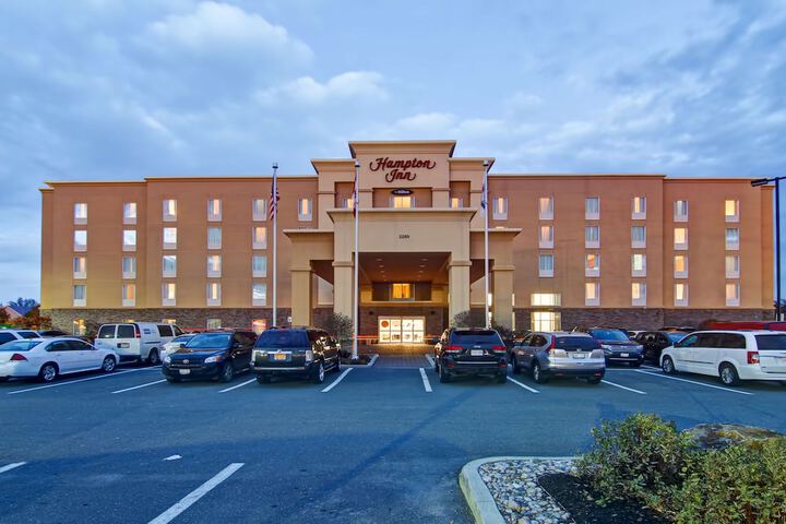 Hotel 2 of 33