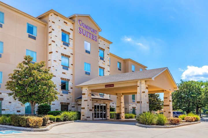 Hotel 2 of 57