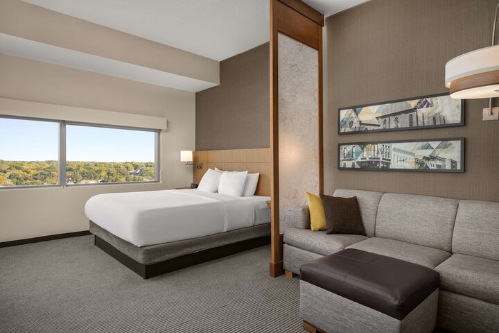 Hyatt Place Iowa City Downtown