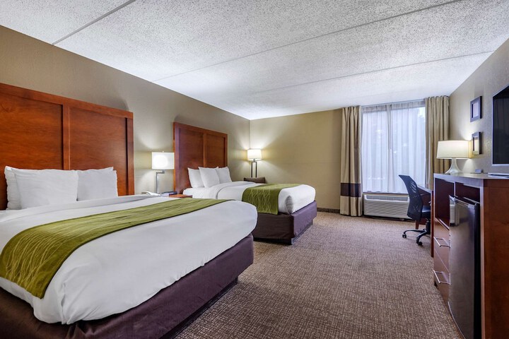 Room 9 of 30