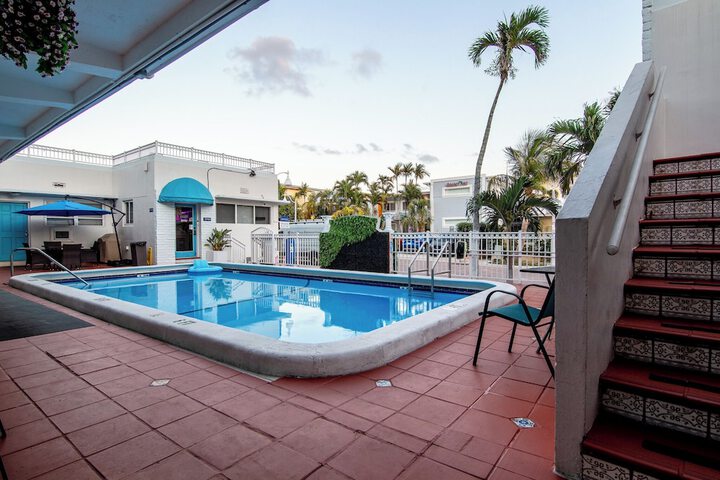 Pool 8 of 44