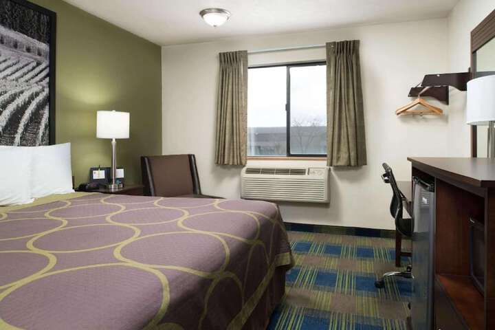 Room 20 of 42