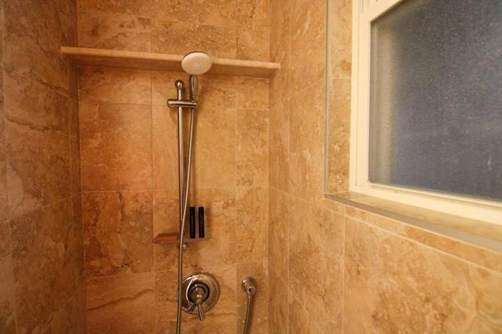 Stylish 1BR in Malden #3