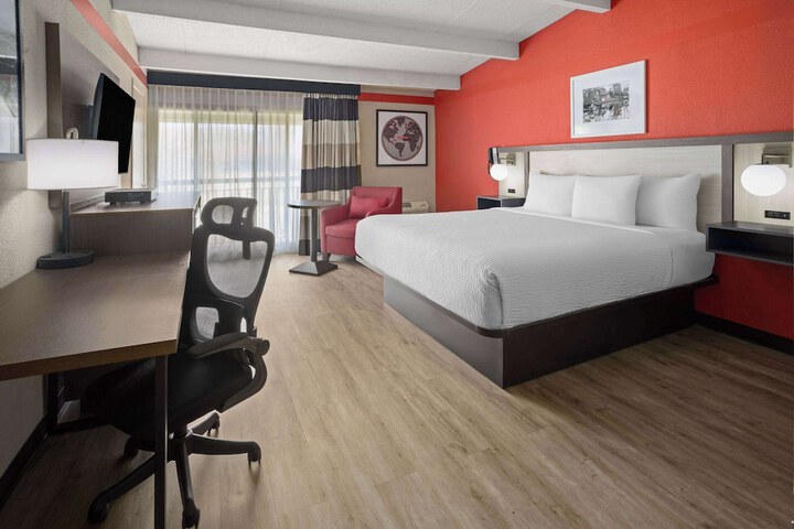 Room 15 of 31