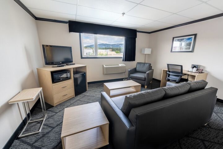 Room 21 of 28