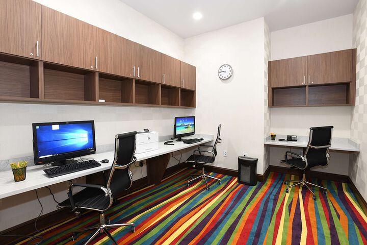Business Center 24 of 24