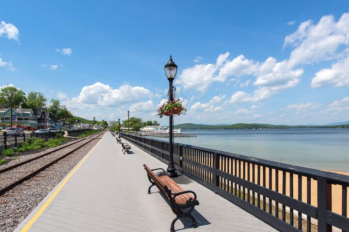 Holiday Inn Express Hotel & Suites Tilton - Lakes Region by IHG