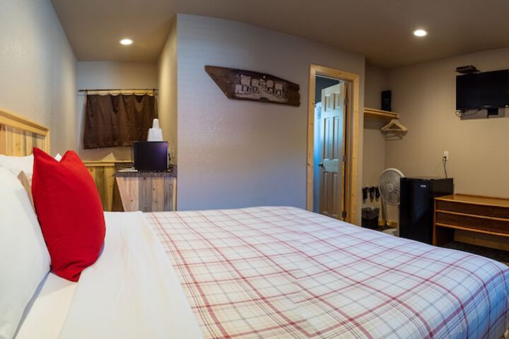 Room 35 of 67