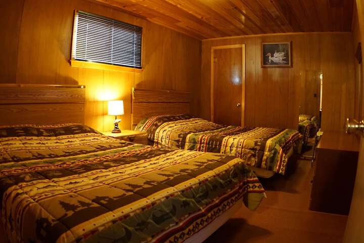 Eagle Nest Fly Shack and Lodge