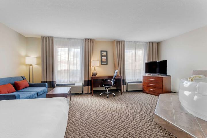 Room 27 of 47