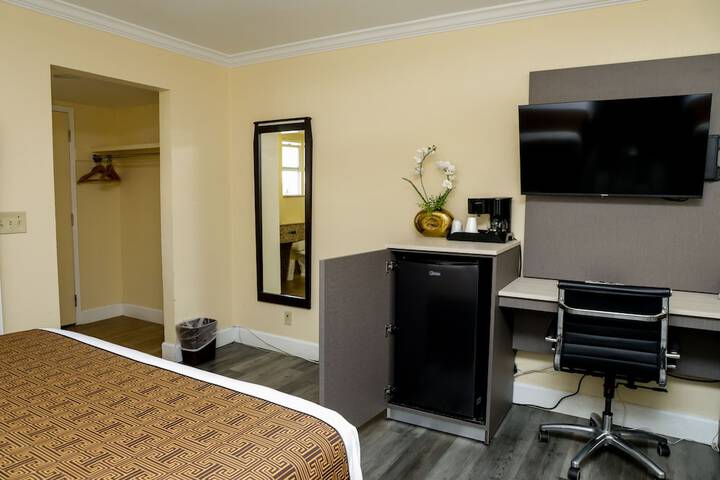 Room 85 of 155