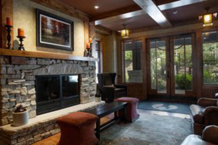 Hotel Interior 186 of 252