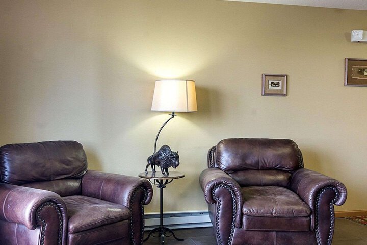 Econo Lodge Jamestown South