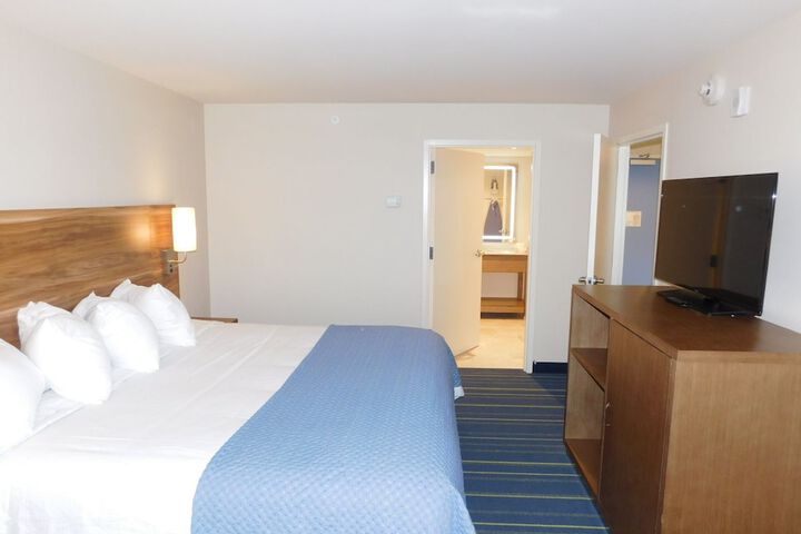 Room 16 of 47