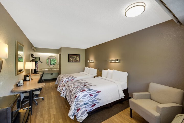 Room 15 of 28