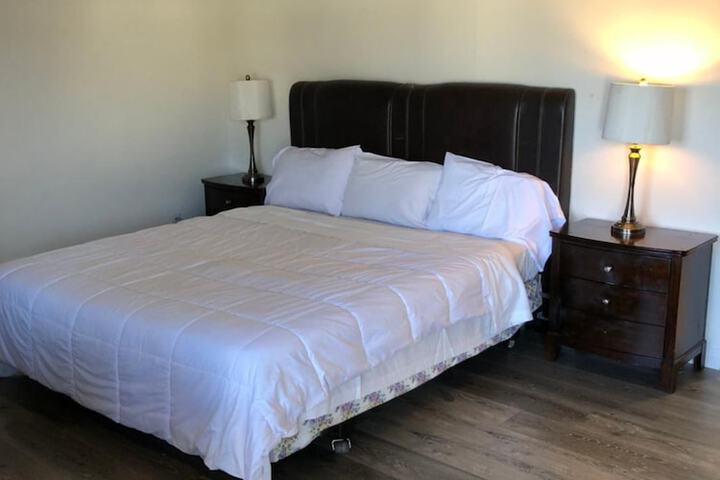 Room 20 of 35
